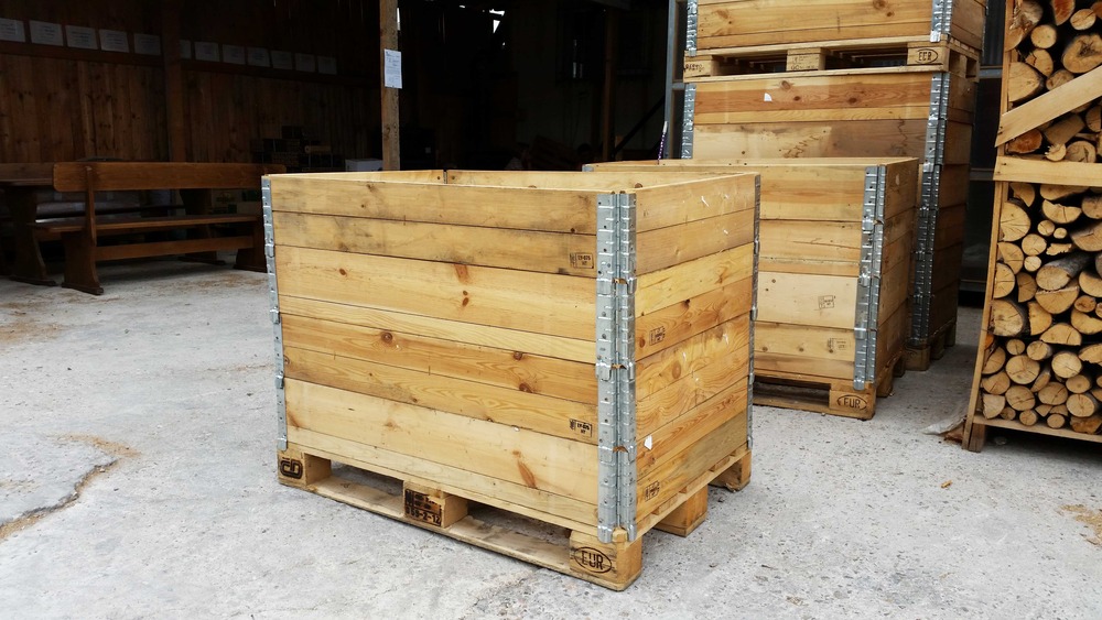 The Benefits of Bespoke Wooden Pallets on the Wine Industry