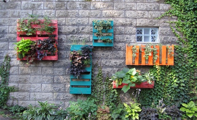 The Creativity of Pallets – A World Outside Logistics
