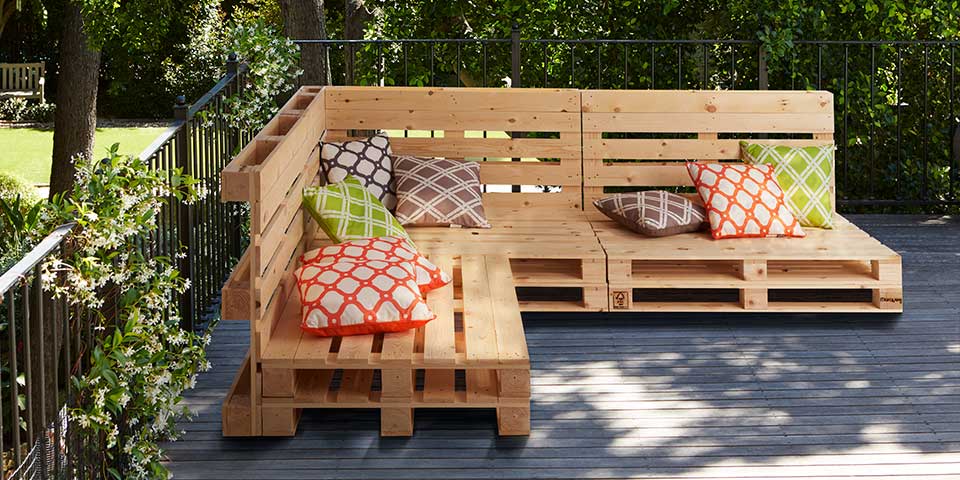 Buy Wooden Pallets garden sofa